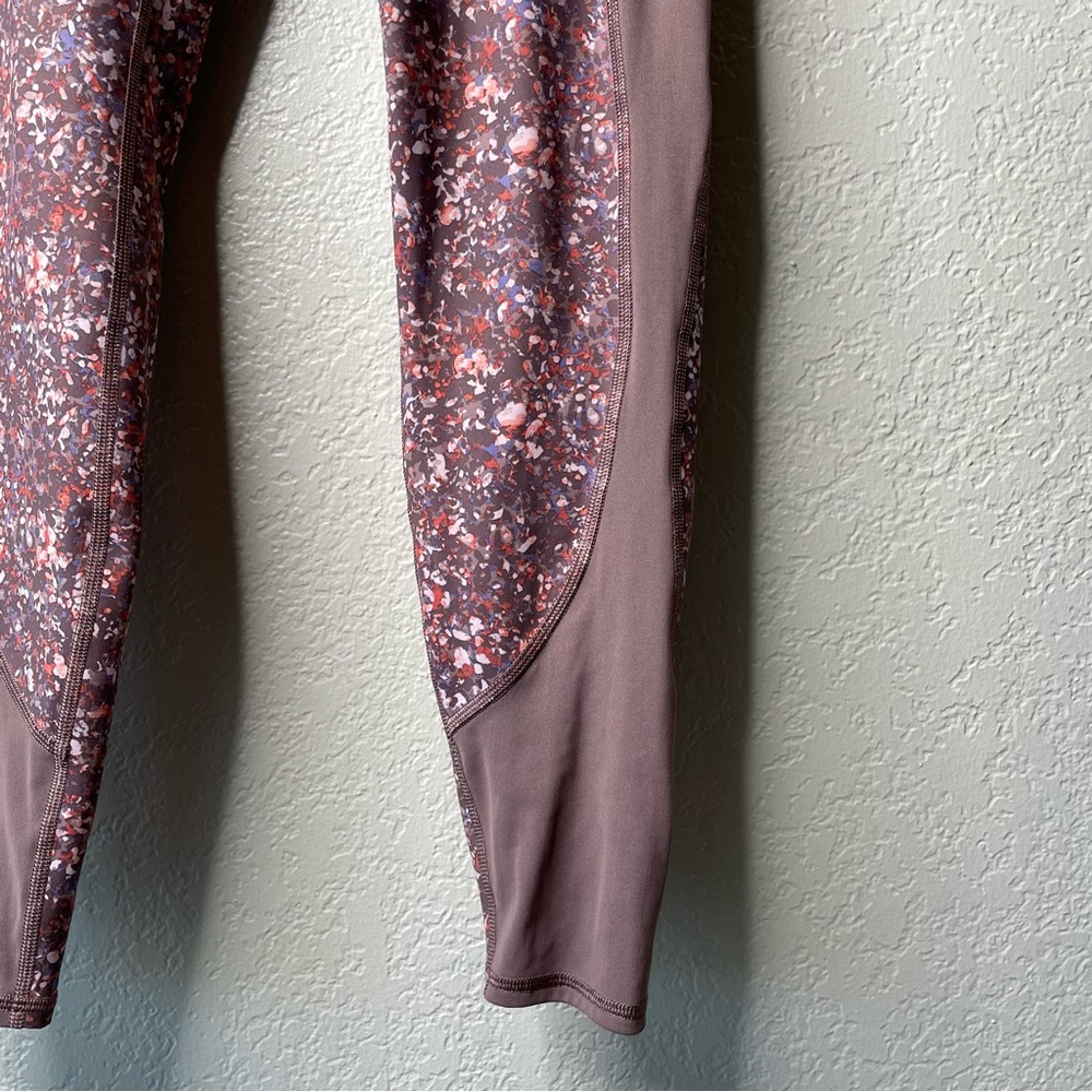 Athleta Rainier Printed Mesh Tight Leggings Size Speckled Spotted Pattern - Picture 9 of 16
